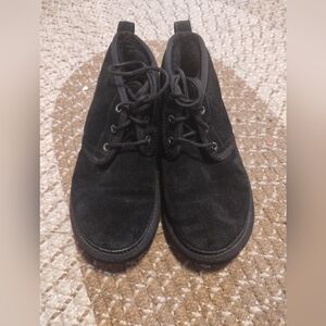 UGG Neumel Chukka Suede Sheepskin Boots